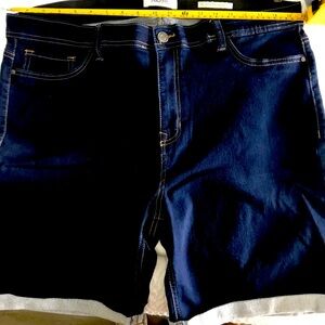 Angels Forever Young dark denim jean shorts 20W. Worn Once